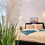Kyd Vila - Studiouri Si Apartamente La 100M De Plaja Debarcader