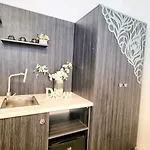 Casa de hóspedes Kyd Vila - Studiouri Si Apartamente La 100M De Plaja Debarcader Eforie Nord