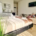 Kyd Vila - Studiouri Si Apartamente La 100M De Plaja Debarcader