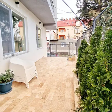 Kyd House Studiouri Si La 100 De M De Plaja Debarcader 3*