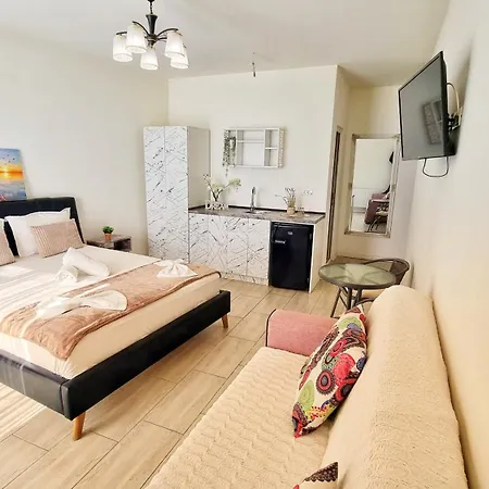 Kyd House בית הארחה