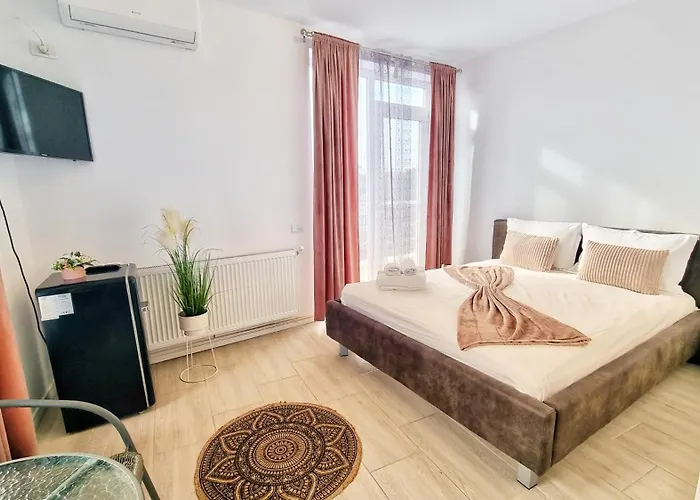 Kyd House Studiouri Si La 100 De M De Plaja Debarcader 3* Eforie Nord