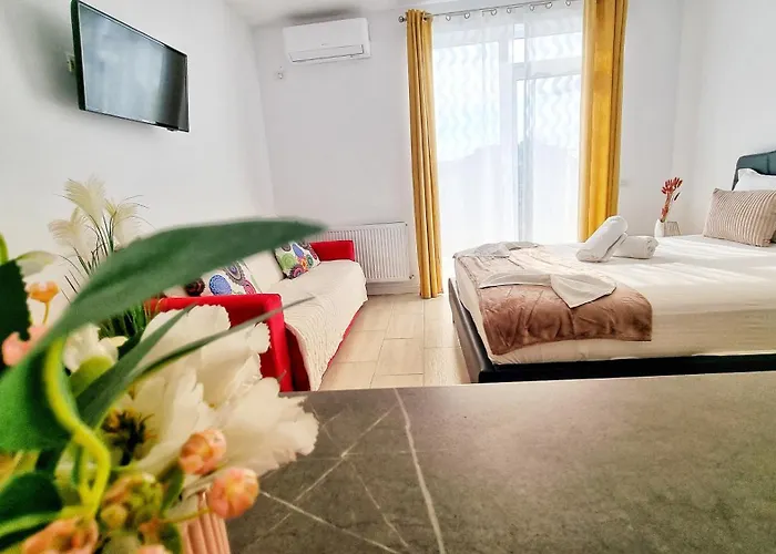 Kyd House Studiouri Si La 100 De M De Plaja Debarcader 3*