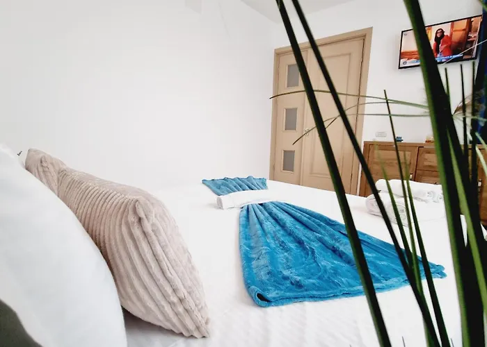 Kyd House Studiouri Si La 100 De M De Plaja Debarcader 3*