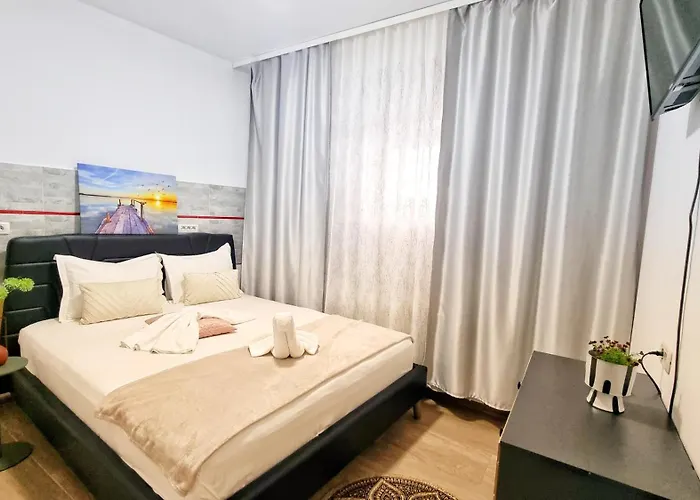 Pensiune Kyd House Studiouri Si La 100 De M De Plaja Debarcader