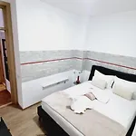Kyd Vila - Studiouri Si Apartamente La 100M De Plaja Debarcader Eforie Nord