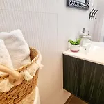 Kyd Vila - Studiouri Si Apartamente La 100M De Plaja Debarcader 3*