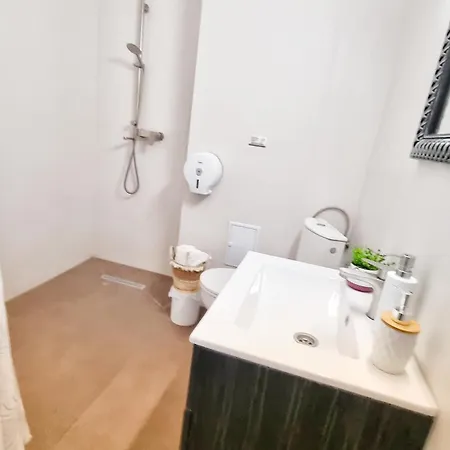 Kyd House إيفوري نورد