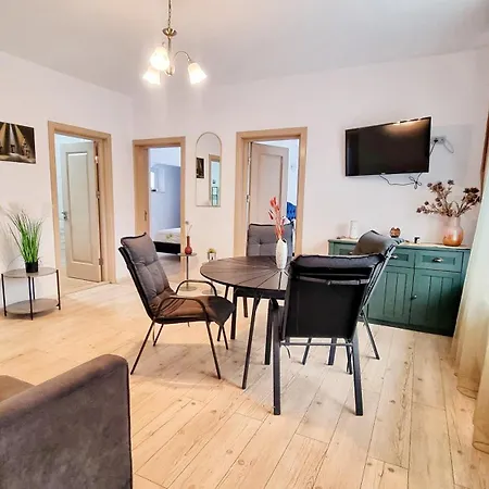 Kyd Vila - Studiouri Si Apartamente La 100M De Plaja Debarcader Guest house 3*
