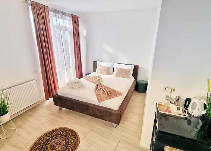 Vendégház Kyd House Studiouri Si La 100 De M De Plaja Debarcader Észak-Eforie