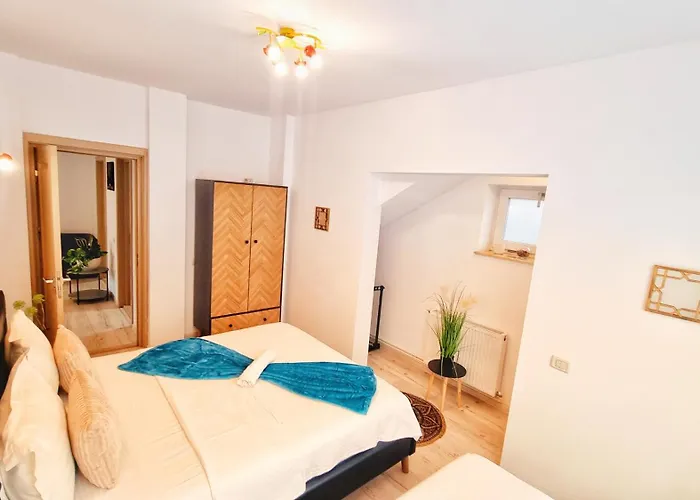 Kyd House Studiouri Si La 100 De M De Plaja Debarcader 3* Észak-Eforie