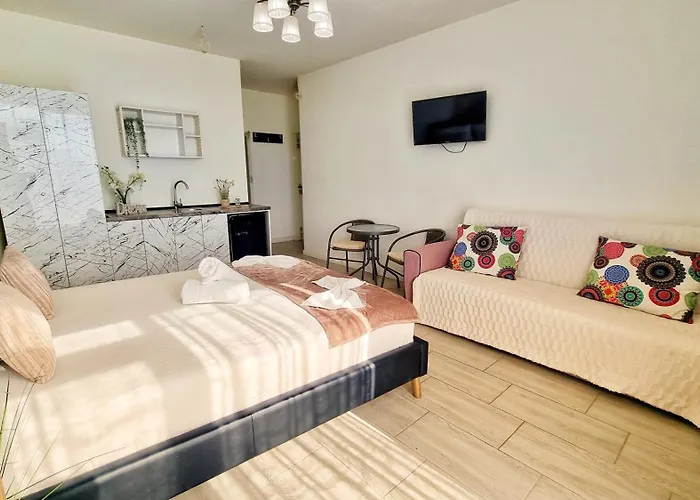 Vendégház Kyd House Studiouri Si La 100 De M De Plaja Debarcader